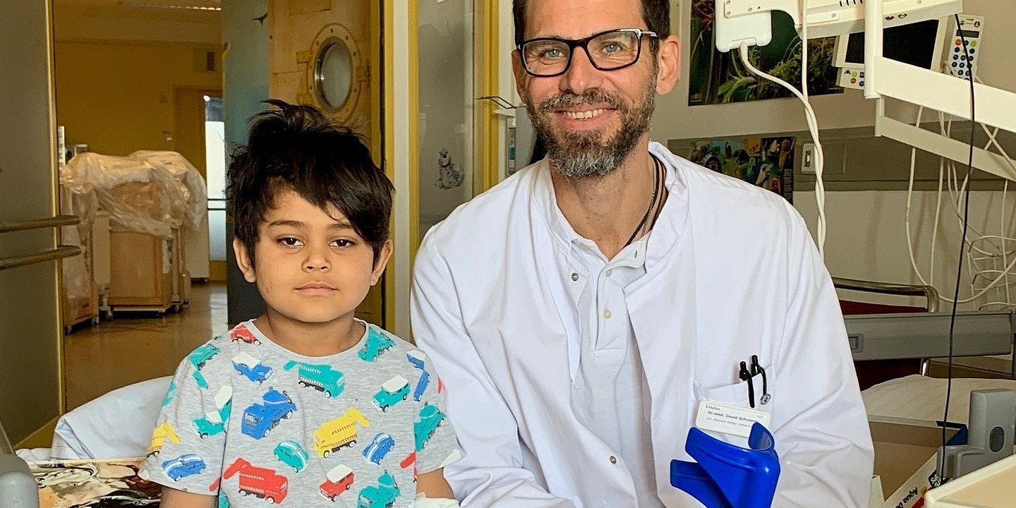 Patient Story: Abdul can walk again without pain
